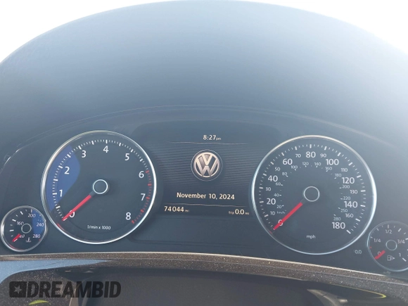 2017 Volkswagen Touareg Wolfsburg Edition с VIN WVGRF7BP1HD004308, выставлен на аукционе IAAI как лот 41860019 с пробегом 74 044 миль миль и . История ставок и продаж доступна на DreamBid. Изображение 7.