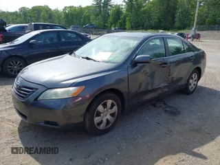 2007 Toyota Camry CE z VIN 4T1BE46K17U086895, wystawiony jako IAAI lot #42486025 z przebiegiem 136 942 mil mil oraz . Historia ofert i sprzedaży dostępna na DreamBid. Obrazek 2.