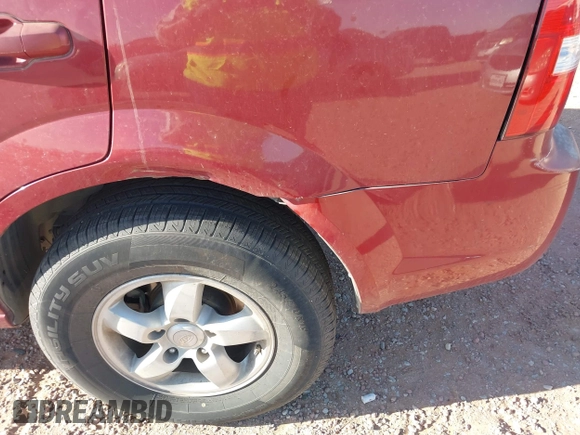 2008 Kia Sorento LX z VIN KNDJC735085807452, wystawiony jako IAAI lot #42284048 z przebiegiem 169 372 mil mil oraz . Historia ofert i sprzedaży dostępna na DreamBid. Obrazek 6.