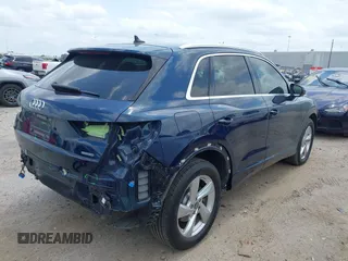2020 Audi Q3 Premium z VIN WA1AECF34L1104864, wystawiony jako IAAI lot #42266118 z przebiegiem 43 024 mil mil oraz . Historia ofert i sprzedaży dostępna na DreamBid. Obrazek 4.