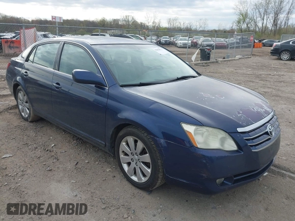 2005 Toyota Avalon XL with VIN 4T1BK36B05U049028, listed as a IAAI auction lot 42094971 with 274,181 mi miles. Bid and sale history available at carsss.com. Image 1.