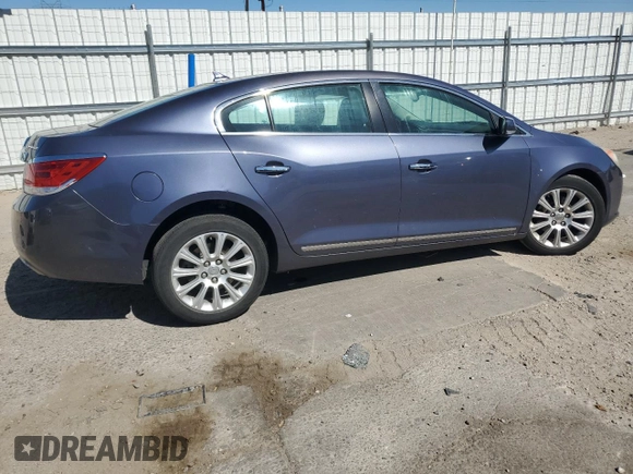 2013 Buick LaCrosse Leather z VIN 1G4GC5E33DF270943, wystawiony jako Copart lot #61810135 z przebiegiem 140 821 mil mil oraz Szkoda całkowita • Salvage title. Historia ofert i sprzedaży dostępna na DreamBid. Obrazek 3.