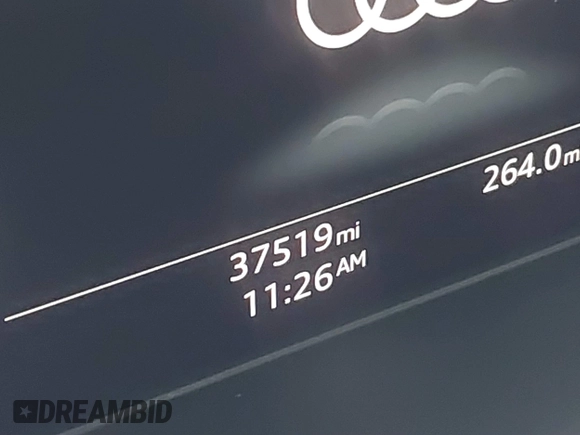 2021 Audi Q5 Premium Plus with VIN WA1BAAFY5M2057078, listed as a IAAI auction lot 41542170 with 37,519 mi miles. Bid and sale history available at carsss.com. Image 15.
