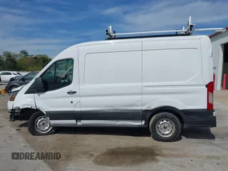 2023 Ford Transit Cargo z VIN 1FTYE1CG2PKB14938, wystawiony jako IAAI lot #41964017 z przebiegiem 6 902 mil mil oraz . Historia ofert i sprzedaży dostępna na DreamBid. Obrazek 14.