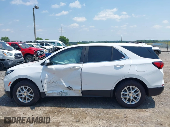 2024 Chevrolet Equinox LT z VIN 3GNAXUEG9RL100196, wystawiony jako IAAI lot #42479969 z przebiegiem 23 585 mil mil oraz . Historia ofert i sprzedaży dostępna na DreamBid. Obrazek 14.