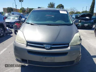 2005 Toyota Sienna XLE with VIN 5TDZA22C65S299604, listed as a IAAI auction lot 41949186 with 205,243 mi miles and . Bid and sale history available at carsss.com. Image 12.