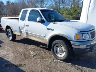 2000 Ford F-150 XL with VIN 1FTRX18W9YNB14241, listed as a IAAI auction lot 41494972 with 1 mi miles. Bid and sale history available at carsss.com. Image 1.