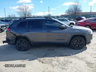 2019 Jeep Cherokee Latitude Plus with VIN 1C4PJMLB8KD292542, listed as a IAAI auction lot 41600044 with 72,922 mi miles and . Bid and sale history available at DreamBid. Image 13.