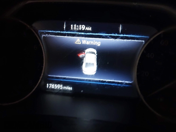 2016 Nissan Maxima SL with VIN 1N4AA6AP2GC433768, listed as a IAAI auction lot 41553514 with 176,595 mi miles and . Bid and sale history available at DreamBid. Image 7.
