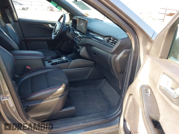 2024 Ford Escape ST-Line with VIN 1FMCU0MN1RUA41682, listed as a IAAI auction lot 41958924 with 19,529 mi miles and . Bid and sale history available at DreamBid. Image 5.