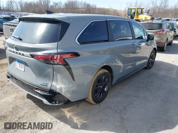 2024 Toyota Sienna XSE z VIN 5TDXSKFC4RS145137, wystawiony jako IAAI lot #41750659 z przebiegiem 17 606 mil mil oraz . Historia ofert i sprzedaży dostępna na DreamBid. Obrazek 4.