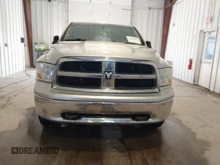 2010 Dodge 1500 SLT z VIN 1D7RV1GT3AS117632, wystawiony jako IAAI lot #41940483 z przebiegiem 310 651 mil mil oraz . Historia ofert i sprzedaży dostępna na DreamBid. Obrazek 12.