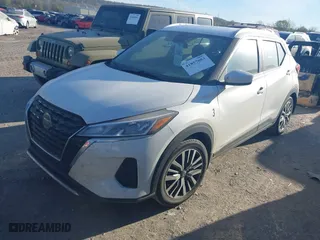 2021 Nissan Kicks SV with VIN 3N1CP5CV4ML493657, listed as a IAAI auction lot 41857883 with 258,207 mi miles. Bid and sale history available at carsss.com. Image 2.