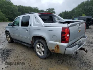 2013 Chevrolet Avalanche LT with VIN 3GNTKFE74DG336954, listed as a Copart auction lot 63599945 with 187,964 mi miles and Clean title. Bid and sale history available at DreamBid. Image 2.
