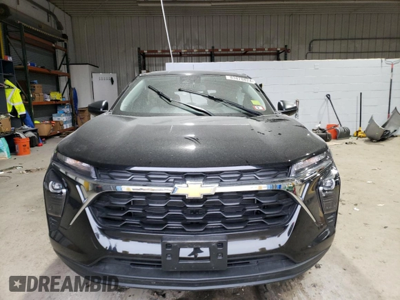 2025 Chevrolet Trax LS with VIN KL77LFEP0SC094524, listed as a Copart auction lot 83878824 with Not Provided miles and Salvage Title. Bid and sale history available at DreamBid. Image 5.