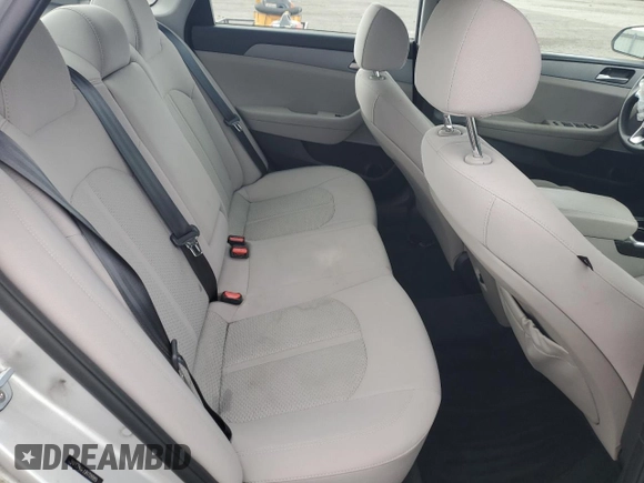 2018 Hyundai Sonata SE z VIN 5NPE24AF7JH709989, wystawiony jako Copart lot #57384625 z przebiegiem 91 236 mil mil oraz Szkoda całkowita • Salvage title. Historia ofert i sprzedaży dostępna na DreamBid. Obrazek 10.