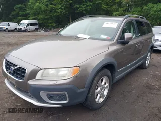 2008 Volvo XC70 with VIN YV4BZ982281039829, listed as a IAAI auction lot 42471835 with 148,169 mi miles and . Bid and sale history available at DreamBid. Image 2.