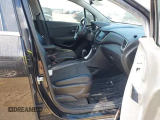 2020 Chevrolet Trax LT with VIN KL7CJLSB0LB083753, listed as a IAAI auction lot 42009840 with 101,220 mi miles. Bid and sale history available at carsss.com. Image 5.