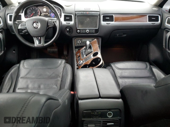 2015 Volkswagen Touareg Sport with VIN WVGEF9BP0FD003335, listed as a Copart auction lot 85151024 with 159,336 mi miles and Clean title. Bid and sale history available at DreamBid. Image 8.