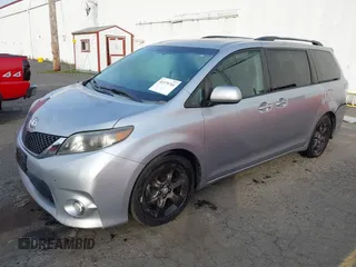 2011 Toyota Sienna SE with VIN 5TDXK3DC4BS070311, listed as a IAAI auction lot 41379741 with 138,589 mi miles. Bid and sale history available at carsss.com. Image 21.