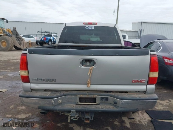2006 GMC Sierra 1500 SLT with VIN 2GTEK13T461140044, listed as a IAAI auction lot 41590434 with 242,317 mi miles. Bid and sale history available at carsss.com. Image 17.