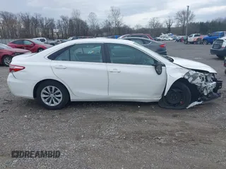 2015 Toyota Camry XLE with VIN 4T4BF1FK0FR479688, listed as a IAAI auction lot 41717801 with 131,365 mi miles. Bid and sale history available at carsss.com. Image 13.
