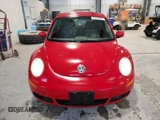 2006 Volkswagen New Beetle Coupe with VIN 3VWPW31C46M418152, listed as a Copart auction lot 81284064 with 151,246 mi miles and Clean Title. Bid and sale history available at carsss.com. Image 5.