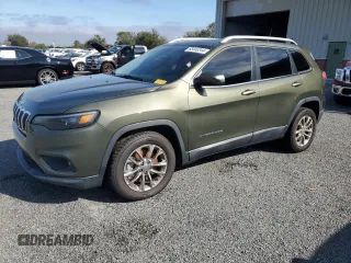 2019 Jeep Cherokee Latitude Plus with VIN 1C4PJLLX7KD241698, listed as a Copart auction lot 85445244 with 82,883 mi miles and Salvage Title. Bid and sale history available at carsss.com. Image 1.