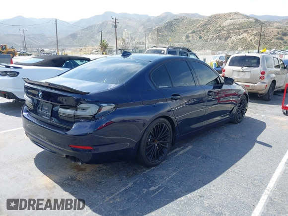 2018 BMW 5 Series 540i с VIN WBAJE5C55JG918407, выставлен на аукционе IAAI как лот 42326980 с пробегом 89 318 миль миль и . История ставок и продаж доступна на DreamBid. Изображение 4.