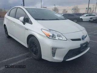 2015 Toyota Prius Four with VIN JTDKN3DU1F0427110, listed as a IAAI auction lot 41666164 with 110,782 mi miles. Bid and sale history available at carsss.com. Image 1.