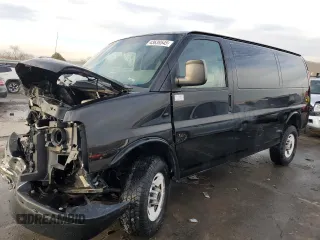 2014 GMC Savana z VIN 1GTW7FFA9E1105453, wystawiony jako Copart lot #43638545 z przebiegiem 316 245 mil mil oraz Szkoda całkowita • Salvage title. Historia ofert i sprzedaży dostępna na DreamBid. Obrazek 1.