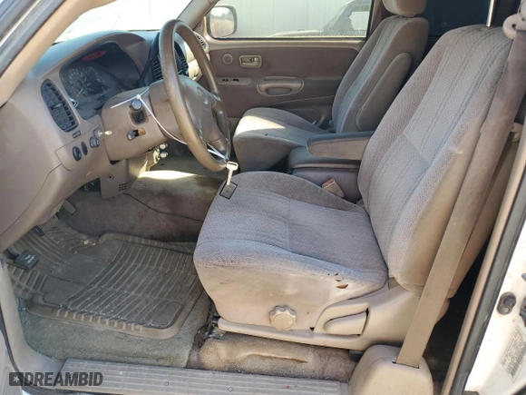 2001 Toyota Tundra SR5 with VIN 5TBRT34151S207087, listed as a Copart auction lot 49047935 with 322,815 mi miles and Clean Title. Bid and sale history available at carsss.com. Image 7.