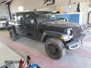 2021 Jeep Gladiator Willys z VIN 1C6HJTAG1ML542877, wystawiony jako Copart lot #72149024 z przebiegiem 48 502 mil mil oraz Szkoda całkowita • Salvage title. Historia ofert i sprzedaży dostępna na DreamBid. Obrazek 4.