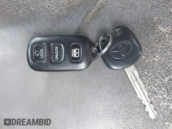 2006 Toyota 4Runner SR5 with VIN JTEZU14R160082920, listed as a IAAI auction lot 41564513 with 222,910 mi miles and . Bid and sale history available at DreamBid. Image 11.