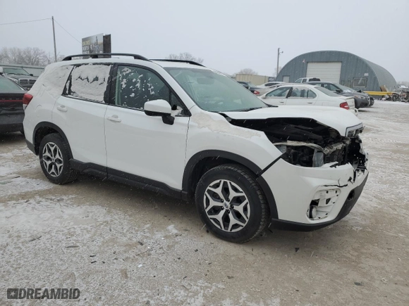 2021 Subaru Forester Premium with VIN JF2SKAJC2MH472033, listed as a Copart auction lot 45654965 with 46,610 mi miles and Salvage Title. Bid and sale history available at carsss.com. Image 4.
