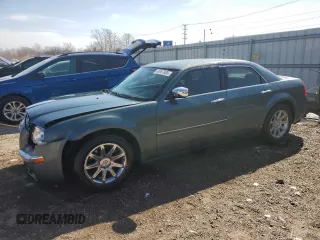 2006 Chrysler 300 C with VIN 2C3KA63H86H197759, listed as a Copart auction lot 48967805 with 89,556 mi miles and Salvage Title. Bid and sale history available at carsss.com. Image 1.