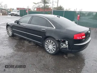 2006 Audi A8 z VIN WAUMR44E86N015925, wystawiony jako IAAI lot #42003490 z przebiegiem 175 003 mil mil oraz . Historia ofert i sprzedaży dostępna na DreamBid. Obrazek 3.