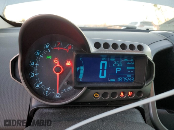 2013 Chevrolet Sonic LT with VIN 1G1JC5SH1D4230326, listed as a Copart auction lot 49828425 with 187,543 mi miles and Salvage Title. Bid and sale history available at DreamBid. Image 9.