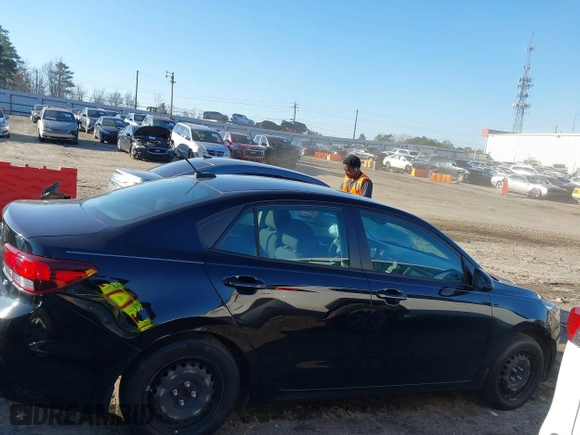 2018 Kia Rio LX with VIN 3KPA24AB4JE145699, listed as a IAAI auction lot 41501580 with 125,162 mi miles. Bid and sale history available at carsss.com. Image 13.