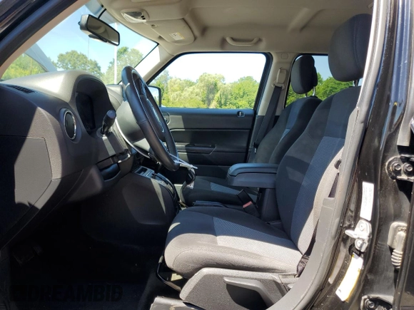 2016 Jeep Patriot Latitude с VIN 1C4NJRFB2GD647261, выставлен на аукционе Copart как лот 65777715 с пробегом 132 320 миль миль и Чистый • Clean title. История ставок и продаж доступна на DreamBid. Изображение 7.