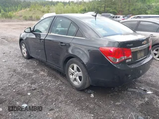 2014 Chevrolet Cruze 1LT with VIN 1G1PC5SB7E7336172, listed as a IAAI auction lot 42105588 with 92,938 mi miles and . Bid and sale history available at DreamBid. Image 3.