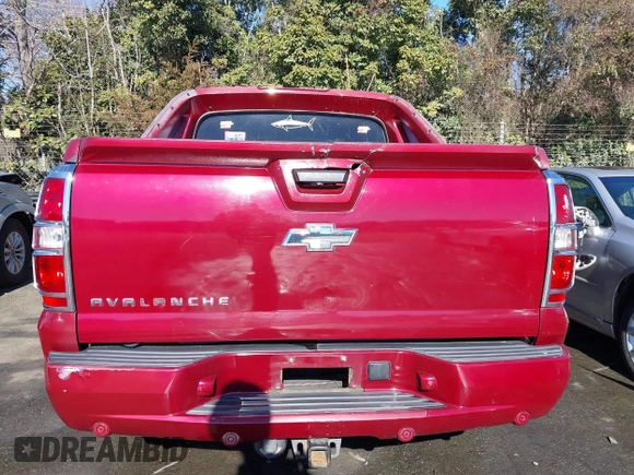 2007 Chevrolet Avalanche LTZ with VIN 3GNFK123X7G135629, listed as a IAAI auction lot 41348757 with 240,170 mi miles and . Bid and sale history available at DreamBid. Image 17.