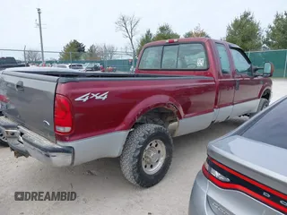 2004 Ford F-250 XL z VIN 1FTNX21L24EB47242, wystawiony jako IAAI lot #41693622 z przebiegiem 117 411 mil mil oraz . Historia ofert i sprzedaży dostępna na DreamBid. Obrazek 4.