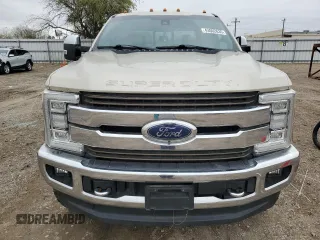 2018 Ford Super Duty F-250 SRW XL with VIN 1FT7W2BT2JEC86857, listed as a Copart auction lot 43002635 with 91,984 mi miles and Salvage Title. Bid and sale history available at carsss.com. Image 5.
