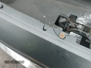 2012 Ford Econoline Cargo Commercial z VIN 1FTNS2EWXCDA42892, wystawiony jako IAAI lot #42219642 z przebiegiem 199 728 mil mil oraz . Historia ofert i sprzedaży dostępna na DreamBid. Obrazek 21.