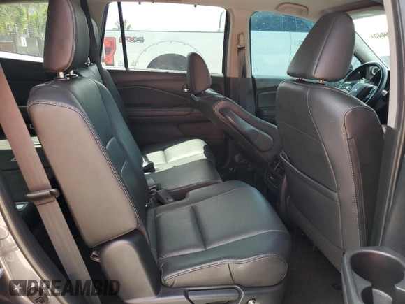 2021 Honda Pilot Special Edition with VIN 5FNYF5H21MB037702, listed as a Copart auction lot 54439445 with 55,410 mi miles and Salvage Title. Bid and sale history available at DreamBid. Image 11.
