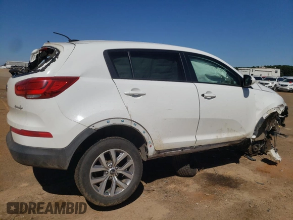 2015 Kia Sportage LX with VIN KNDPB3AC7F7706983, listed as a Copart auction lot 73573914 with Not Provided miles and Salvage Title. Bid and sale history available at DreamBid. Image 3.
