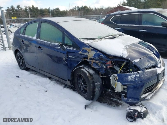 2012 Toyota Prius One with VIN JTDKN3DU2C1587728, listed as a IAAI auction lot 41490723 with NaN miles. Bid and sale history available at carsss.com. Image 1.