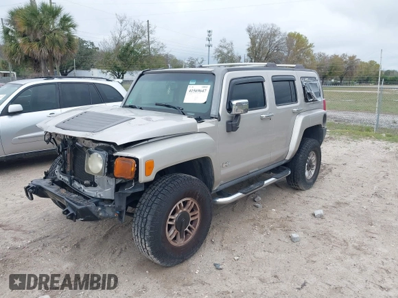 2006 Hummer H3 with VIN 5GTDN136668119733, listed as a IAAI auction lot 41569647 with 292,021 mi miles. Bid and sale history available at carsss.com. Image 2.