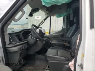 2024 Ford Transit Cargo with VIN 1FTBR1C80RKA15590, listed as a Copart auction lot 47407495 with 28,463 mi miles and Salvage Title. Bid and sale history available at DreamBid. Image 7.